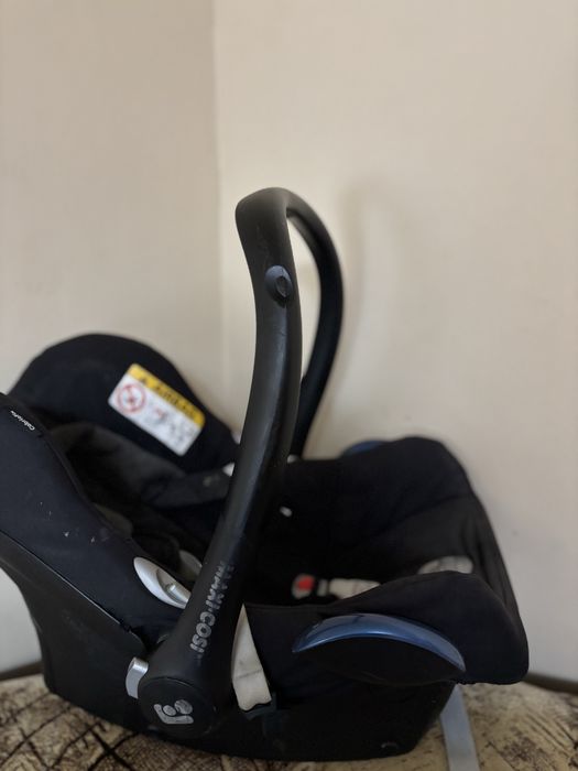 Scoica Maxi Cosi de la nastere