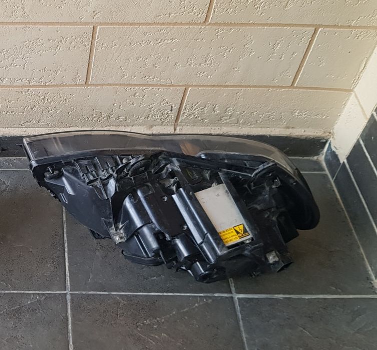 Левая фара на BMW X5 e53 рестайлинг