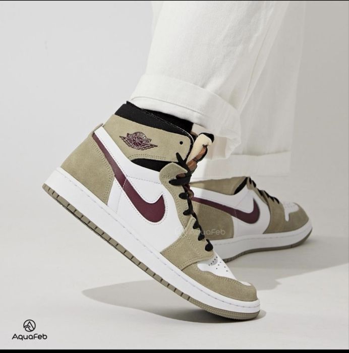 Кроссовки Jordan 1