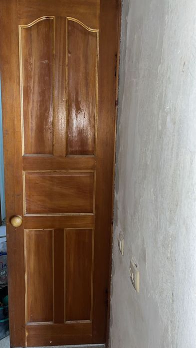 Продам деревынные двери