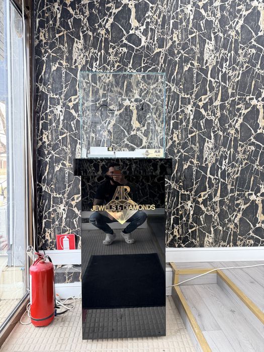 vitrina pentru bijuterii