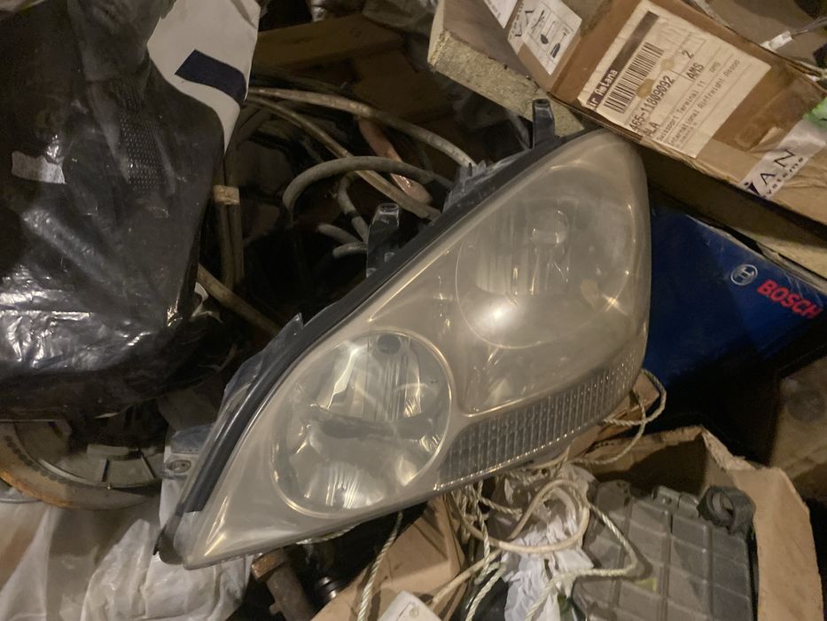 Фары авенсис версо ипсум дорест