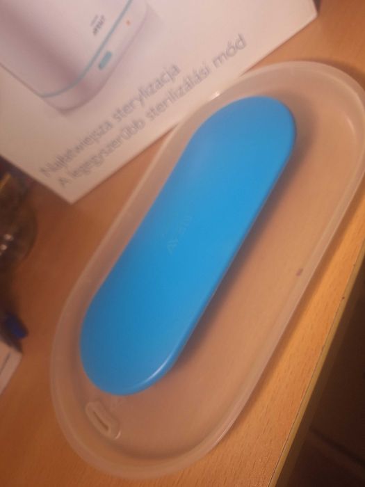 Уред Philips Avent за стерилизиране на бебешки шишета и биберони