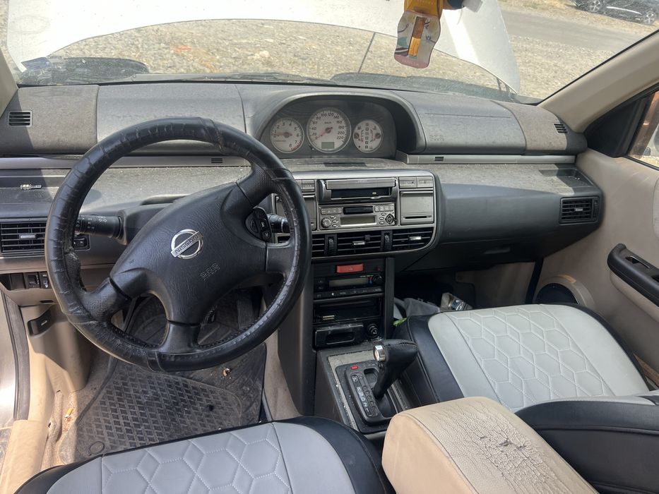 Nisan x-trail на части