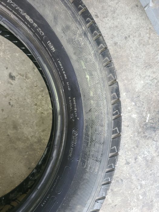 Продам 2 шины Michelin latitude 275 60 r20