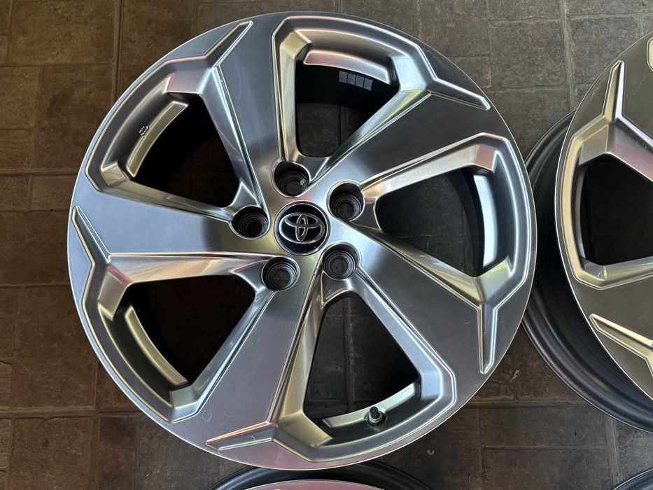 Оригинални джанти Toyota Rav 4 / Тойота 18" 5х114.3