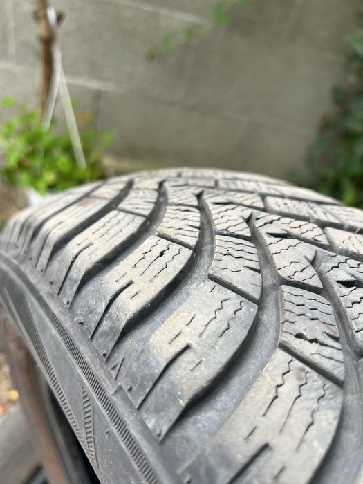 Anvelope iarnă falken 165 70 r14