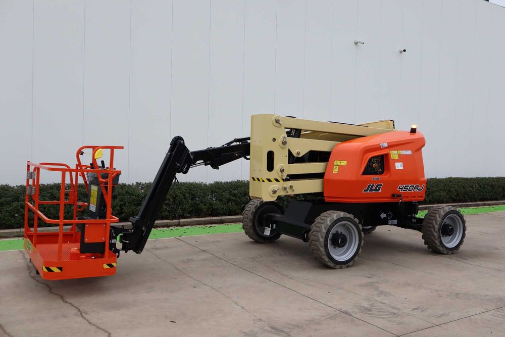 Societate vindem nacela NOUA JLG 450AJ 16m inaltime, produsa in SUA