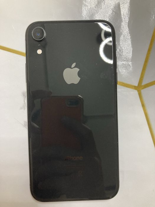 Продам Iphone XR(64gb)