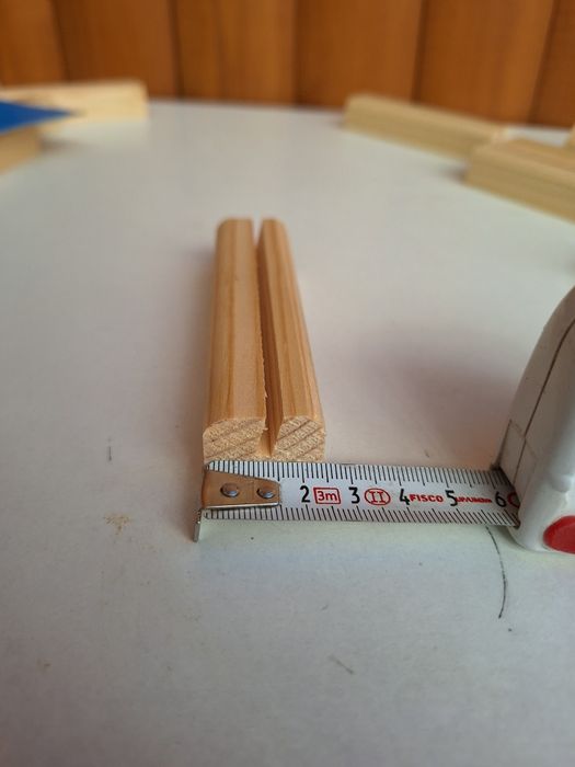 Дървени поставки за снимки,визитки,картички