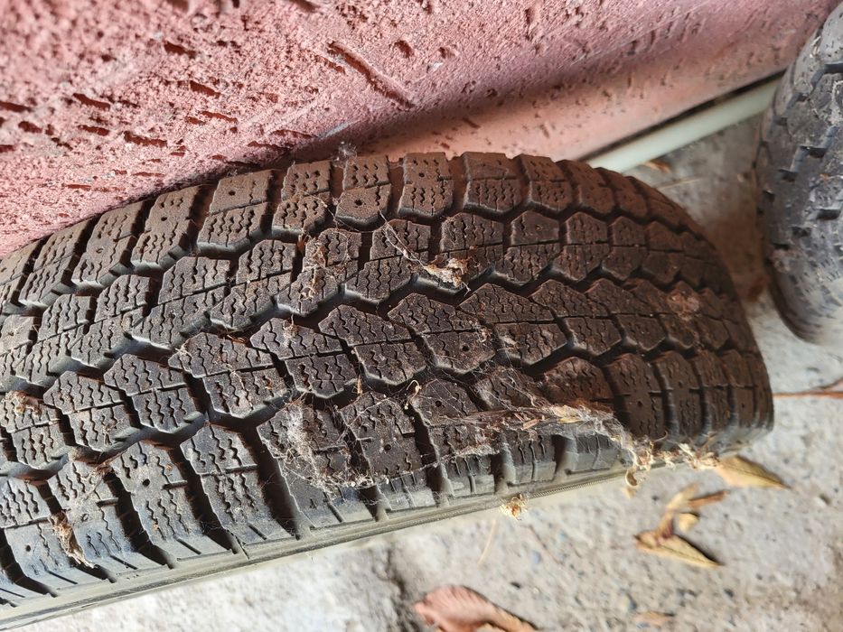 Резина  135/70  R14