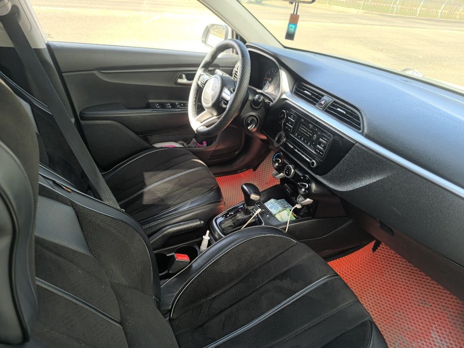Автомобиль  kia rio