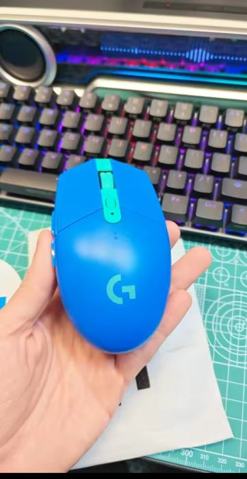 Set Gaming Complet: Logitech G304 Wireless + G102 Lightsync + Mousepad