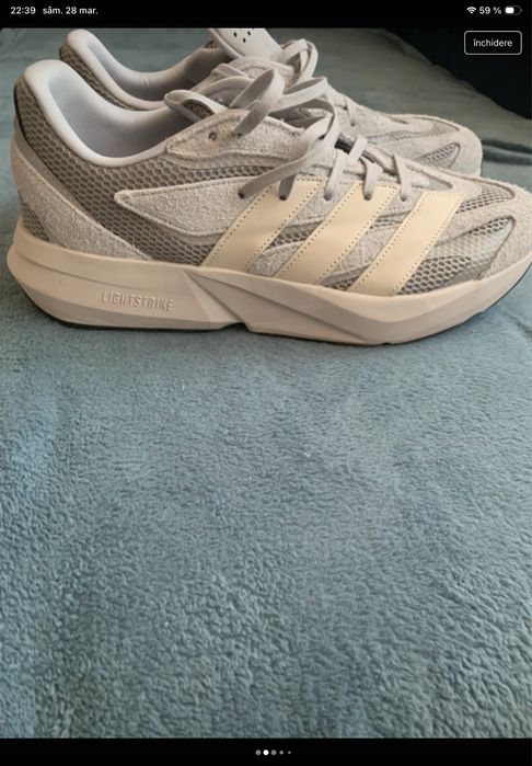 Adidas  Lightblaze