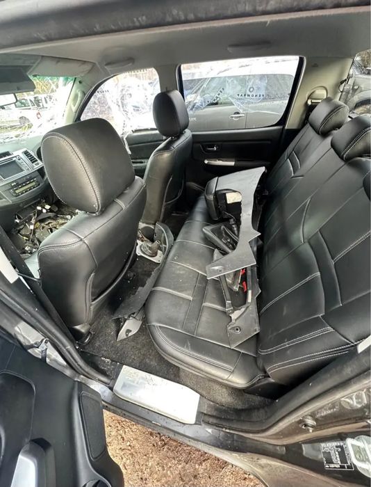 Dezmembrez Toyota Hilux 2012-2015 1KD-FTV 3.0