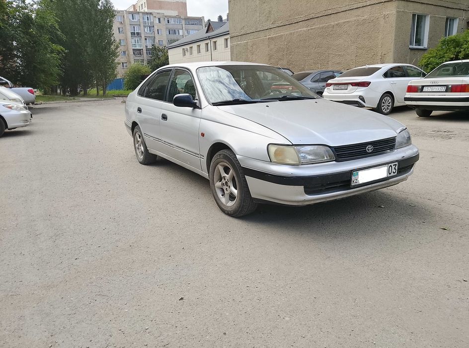 Toyota carina E 1996 г.