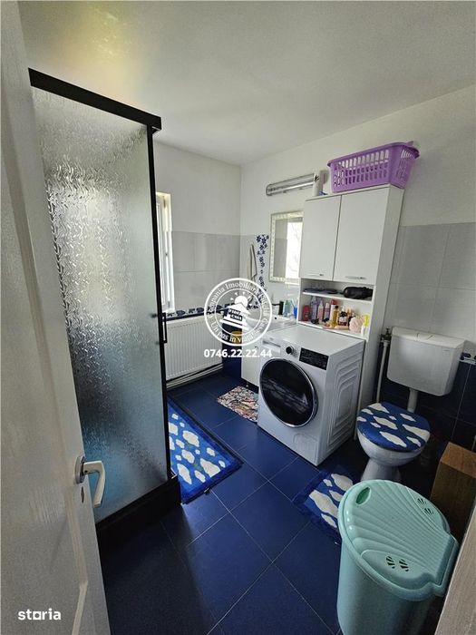 Vila 5 camere , 1196 mp teren - Dorobant , Aroneanu