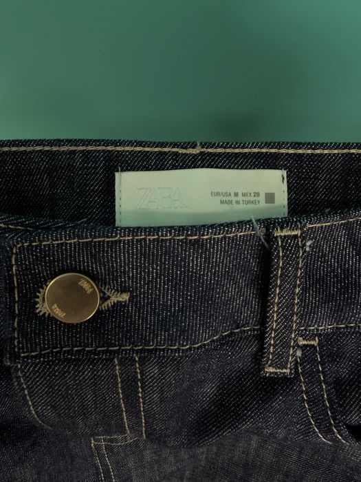 Дънкова пола на Zara