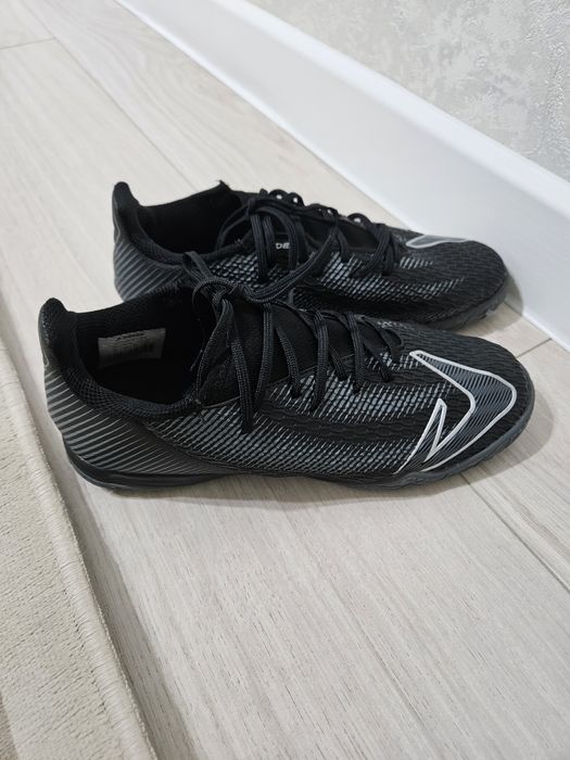 Продам футзалки для мальчика