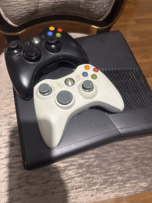 Продам игровую приставку!