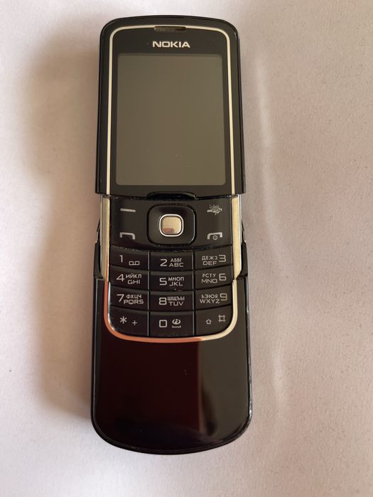 Мобилен телефон Нокиа Луна