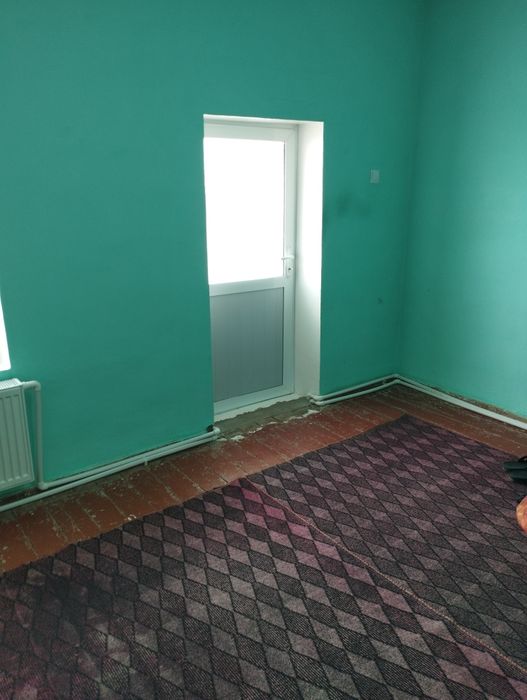 Yangiyoʼl shaxarda 3 xonali uy sotiladii