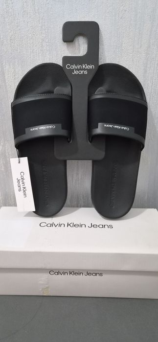 Чехли Calvin Klein-Нови!