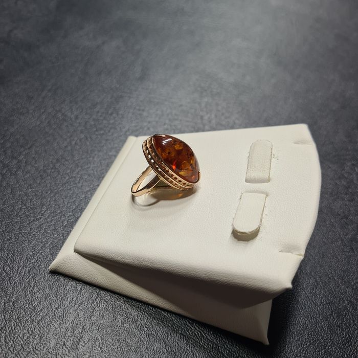 Кольцо Золотое Янтарем 583