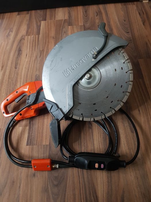 Drujbă de tăiat beton electrică Husqvarna  K 4000 impecabilă  2026
