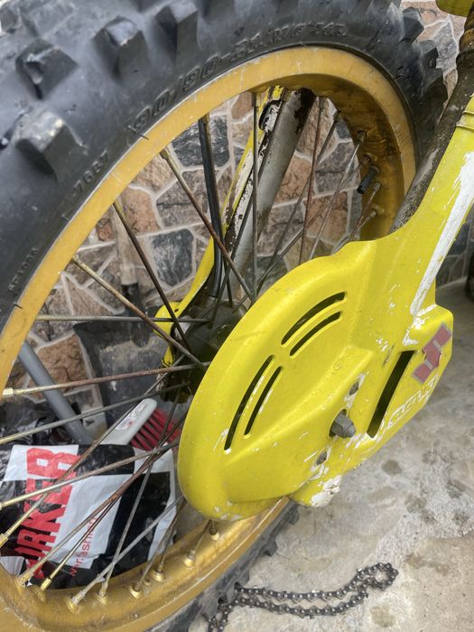 Suzuki dr 600 само на части
