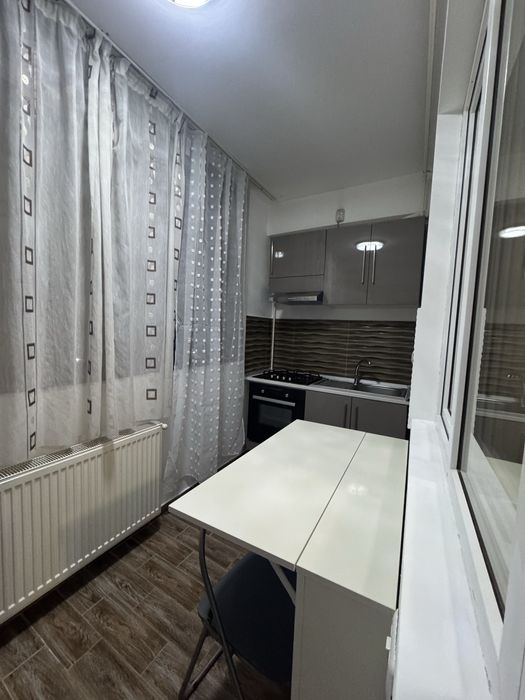 Apartament 2 camere de închiriat
