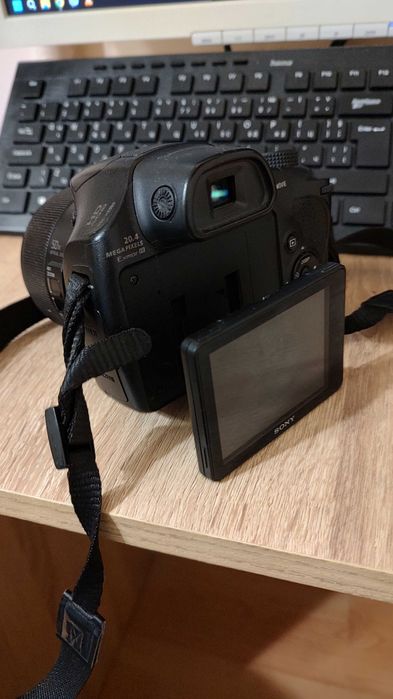 Фотоапарат Sony DSC-HX300