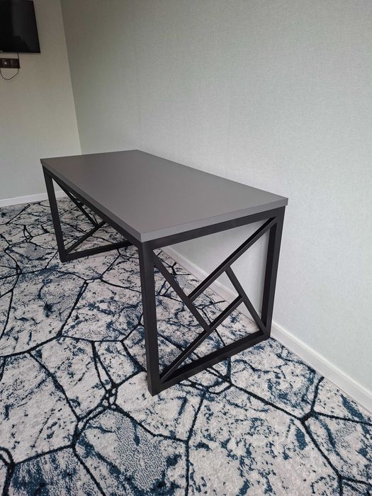 Loft stol sotiladi 150x70 sm