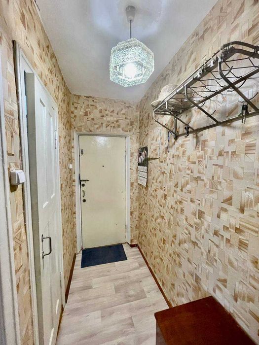 Продаётся 2 комн. квартира, район 3 школа