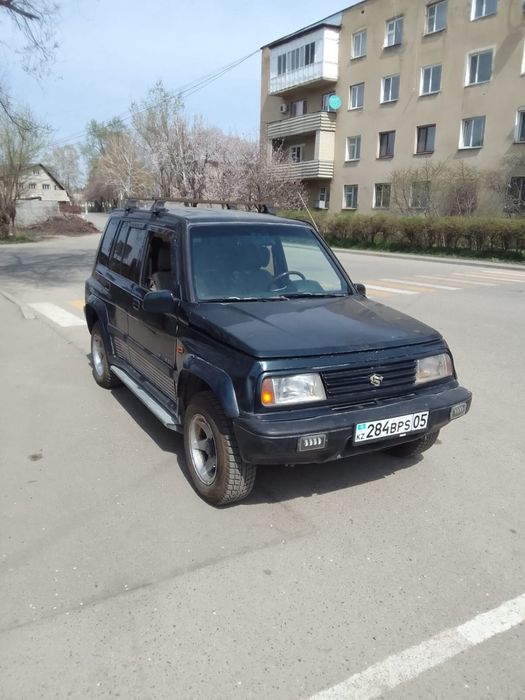 Suzuki vitara 1,6 бензин. Автомат.