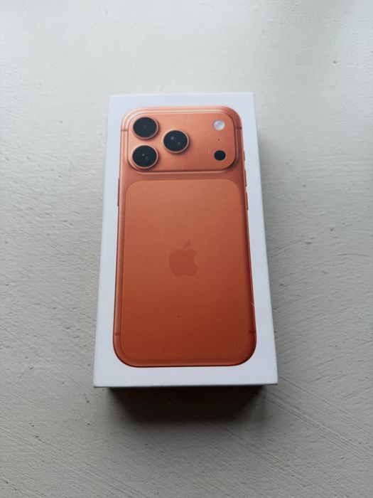 iPhone 17 Pro 512gb Cosmic orange Sigilat