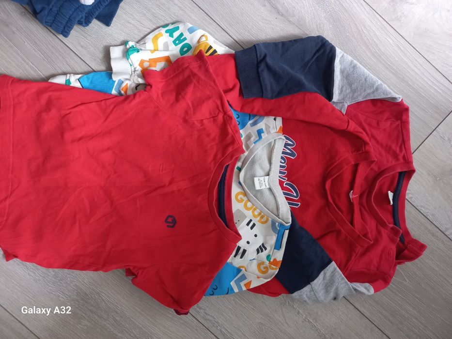 Якета, суитчър, комплект, ризки, панталонки 20 лв