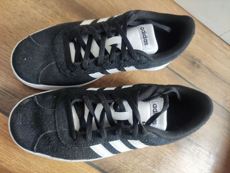 Маратонки ADIDAS