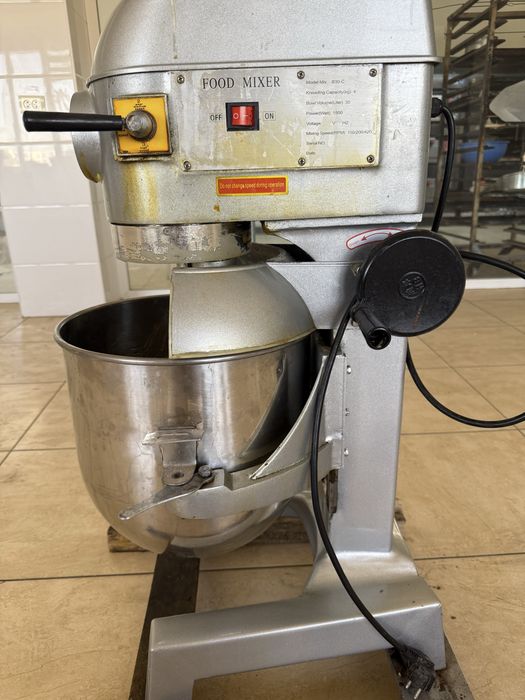 2 та 30 лт миксир б/у тез ва арзон нархда сотилади