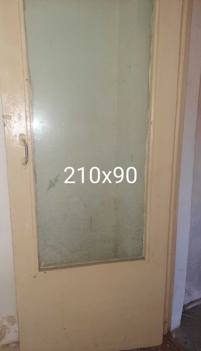 Двери разные