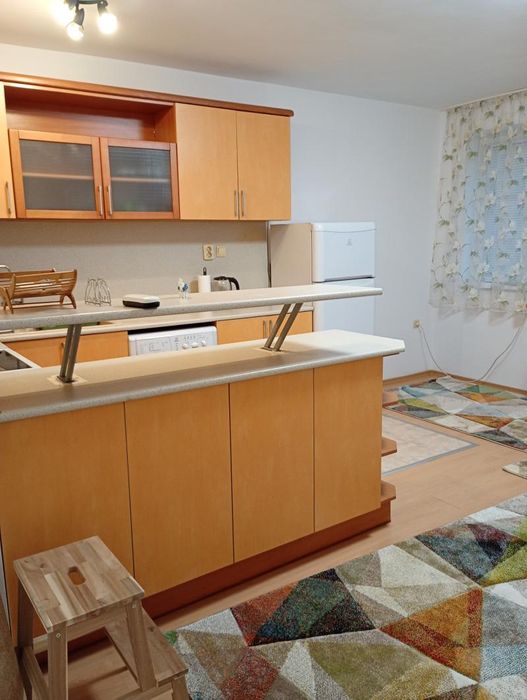 Дава се под наем Тристаен апартамент в Варна, Генералите - 90 кв.м за 588 € - Снимка #1