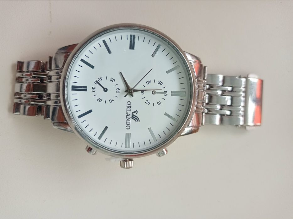 Продам Часы Orlando