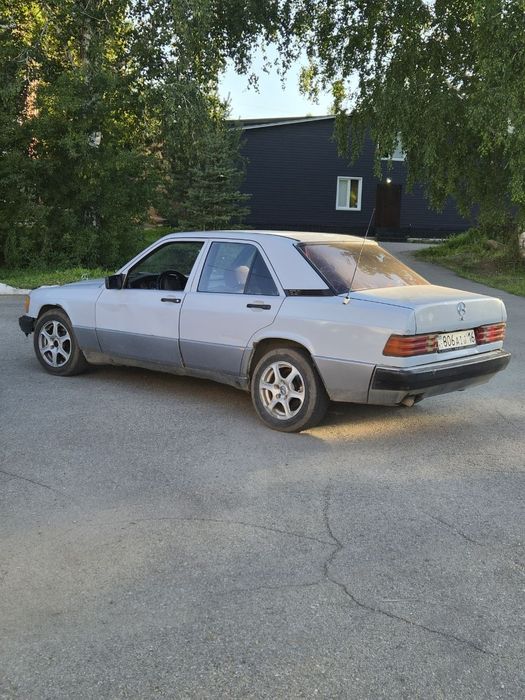 Продам мерседес 190