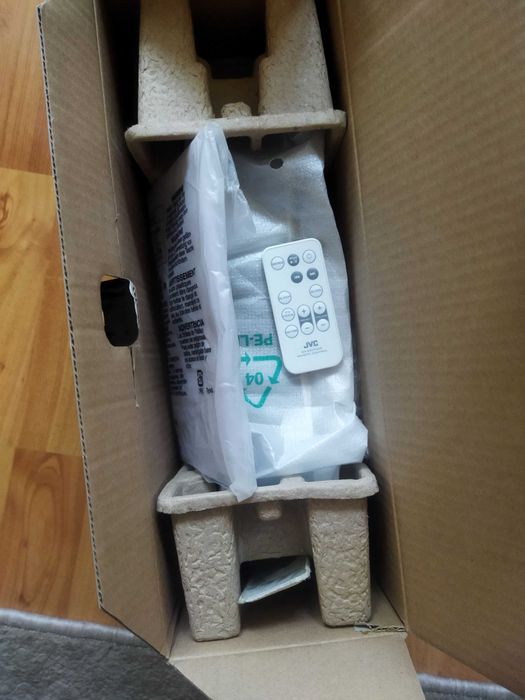 Акустическая система JVC (Япония),стерео, для iPhone и iPod,оригинал