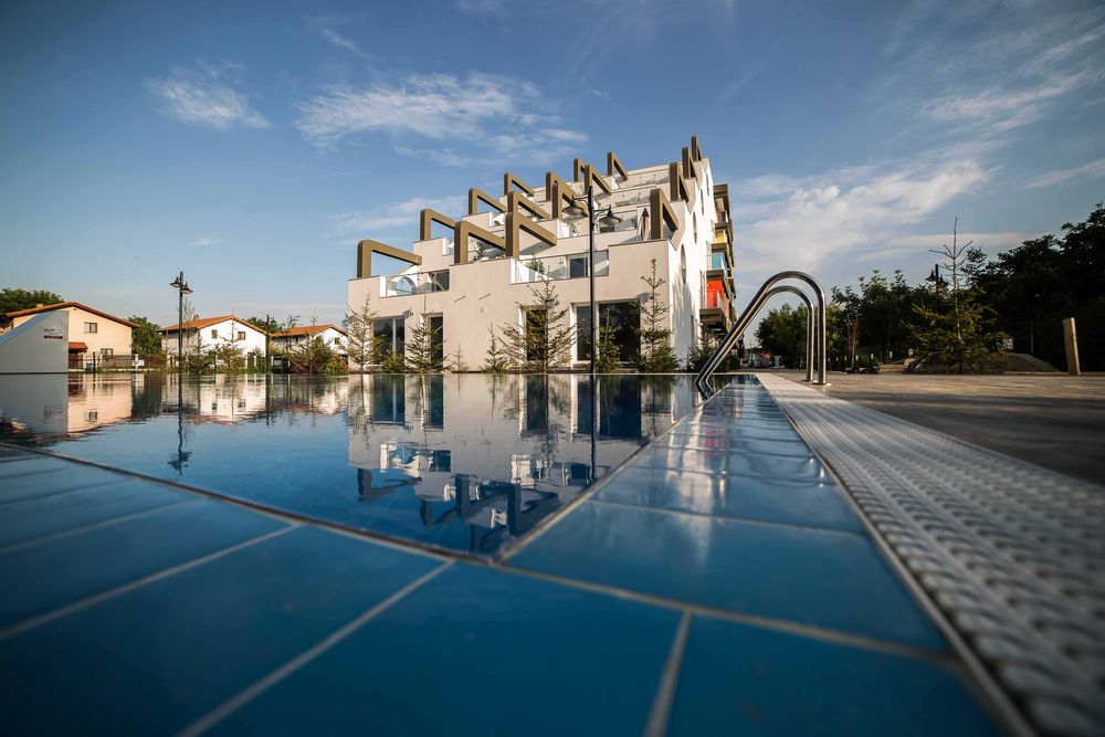 Apartament 2 Camere in Complex cu Piscina - Otopeni, 500m de Metrou