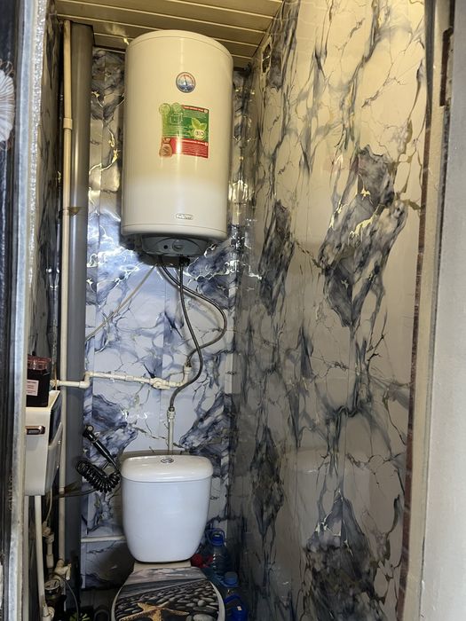 Продам квартиру в трехэтажном доме