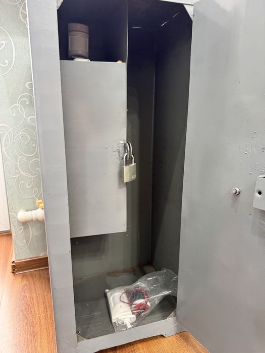 Продам сейф для офиса