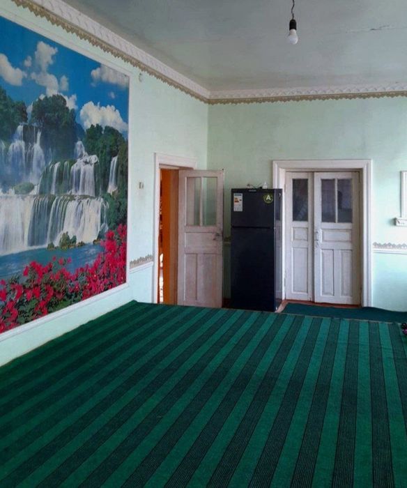 Hoxli sotiladi 9 sotix 6 xonali suv, sevit Wi-Fi doimiy bor