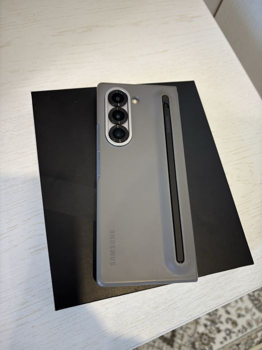 Samsung galaxy z fold 6