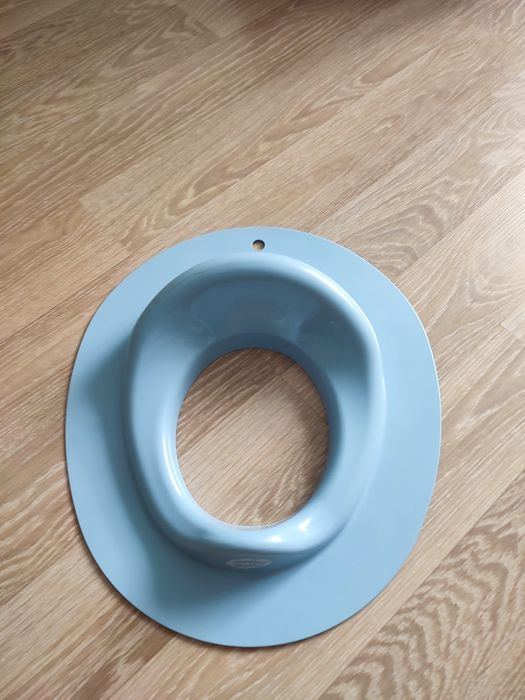 Продам насадку детскую на унитаз